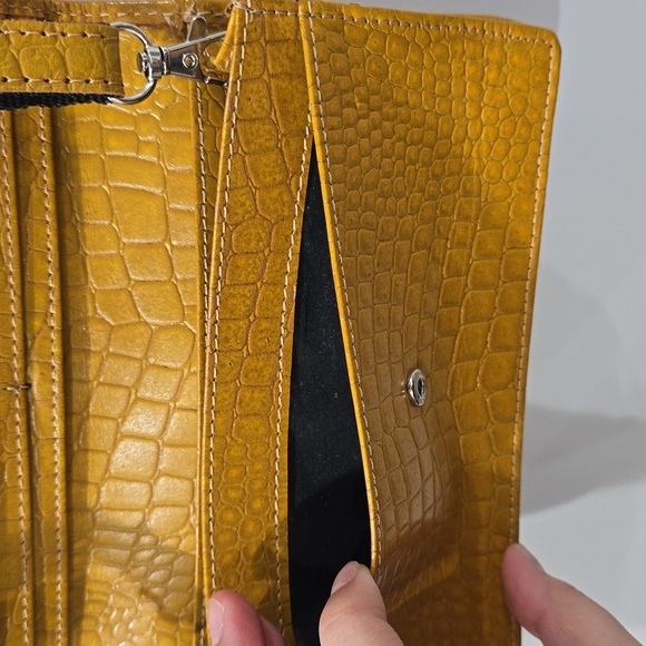 ✨️4/$20 Croc Embossed Small Genuine Leather Crossbody Bag, Removeable Strap - Picture 9 of 16